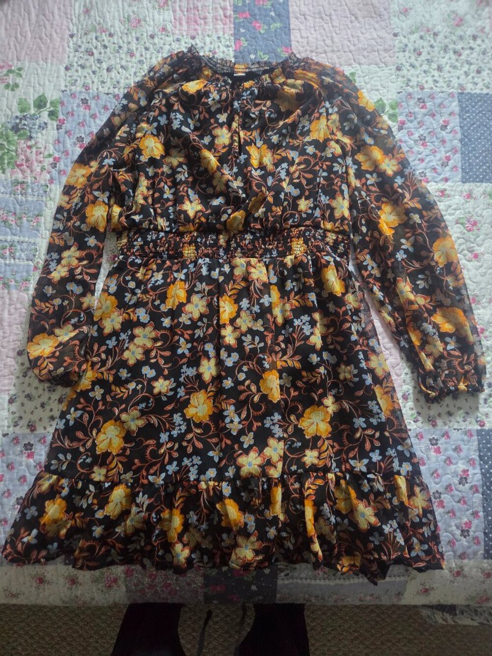 Old Navy dress black, blue and yellow floral lined large dress